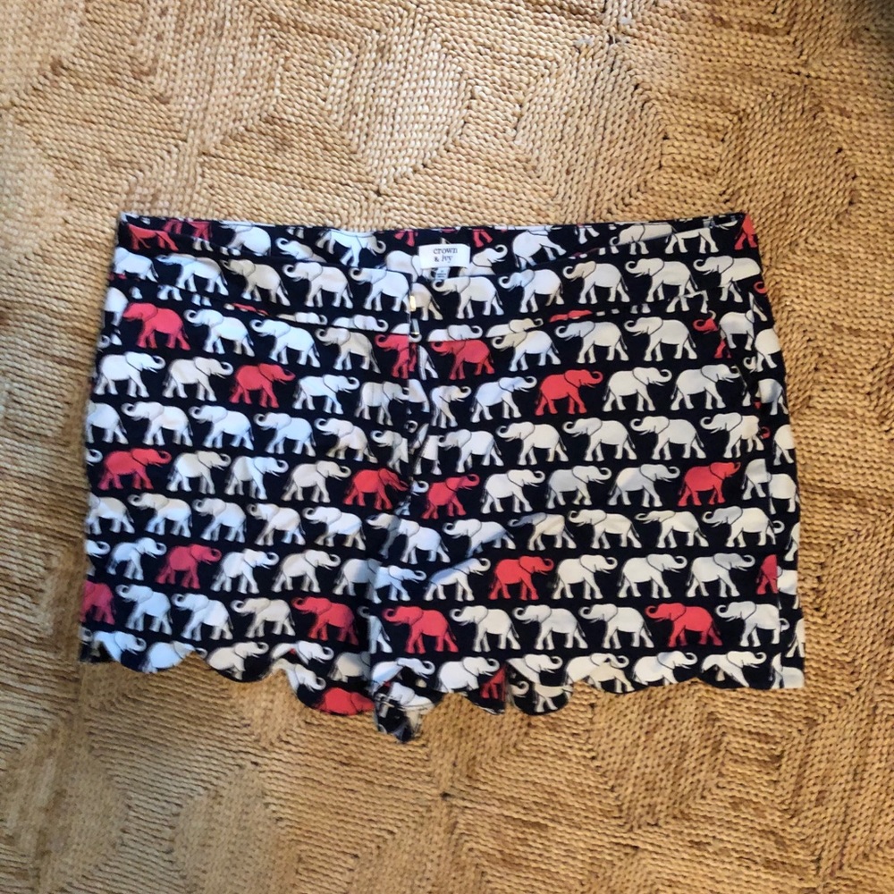Crown & Ivy Elephant print shorts